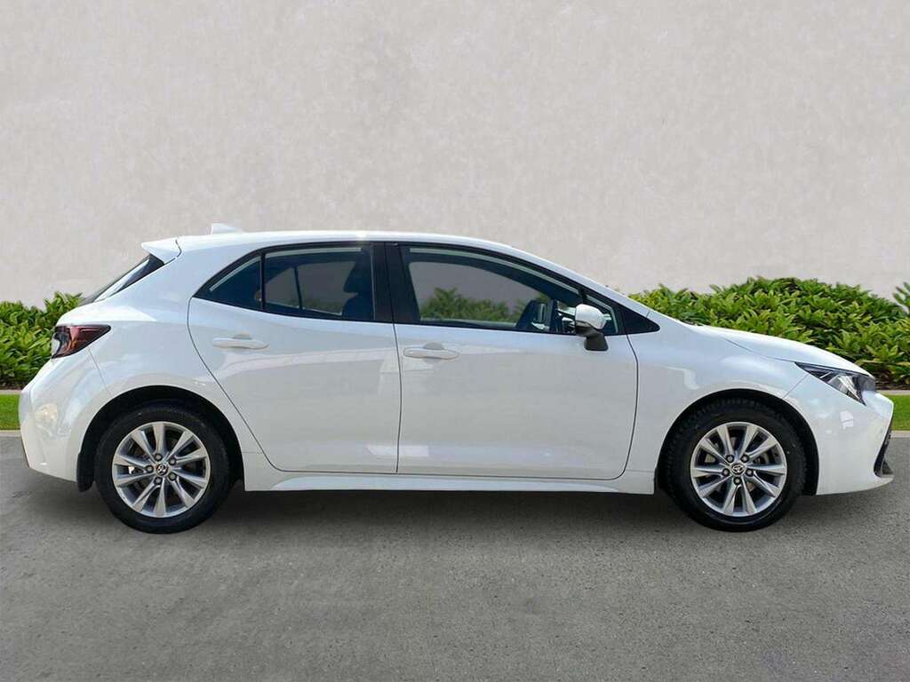 Toyota Corolla 1.8 Hybrid Icon Cvt CY73FVR White #3