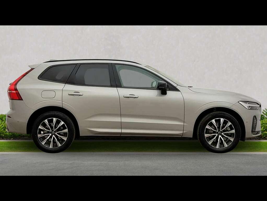 Volvo XC60 2.0 B5p Plus Dark Awd Geartronic CF23OYC Silver #3