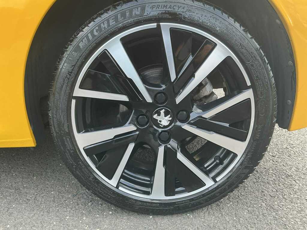 Peugeot 208 1.2 Puretech 100 Allure ND20WLZ Yellow #6