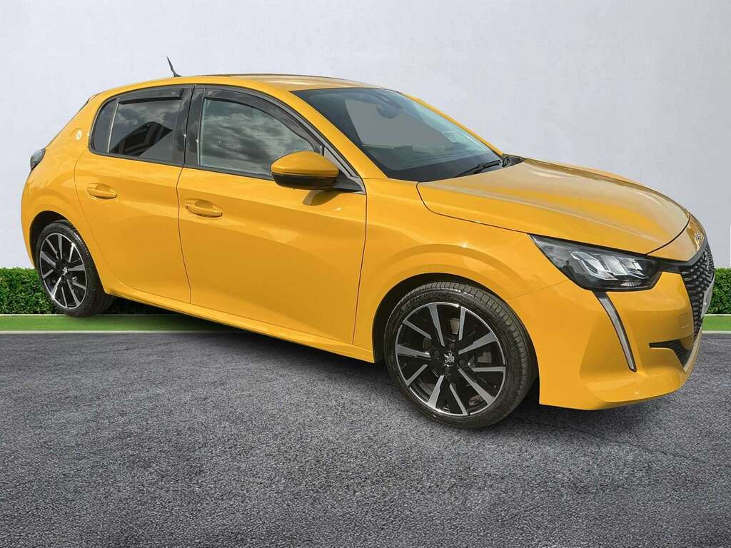 Peugeot 208 1.2 Puretech 100 Allure Yellow