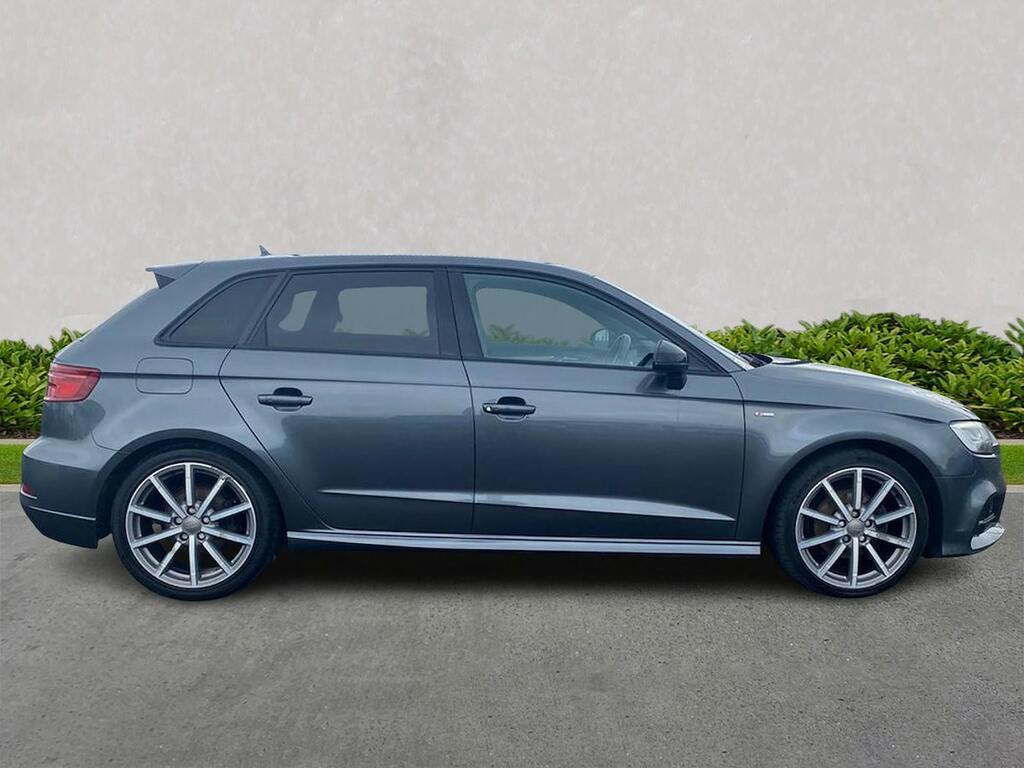 Audi A3 1.5 Tfsi Cod Black Edition Sportback Ma SC18VZZ Grey #3