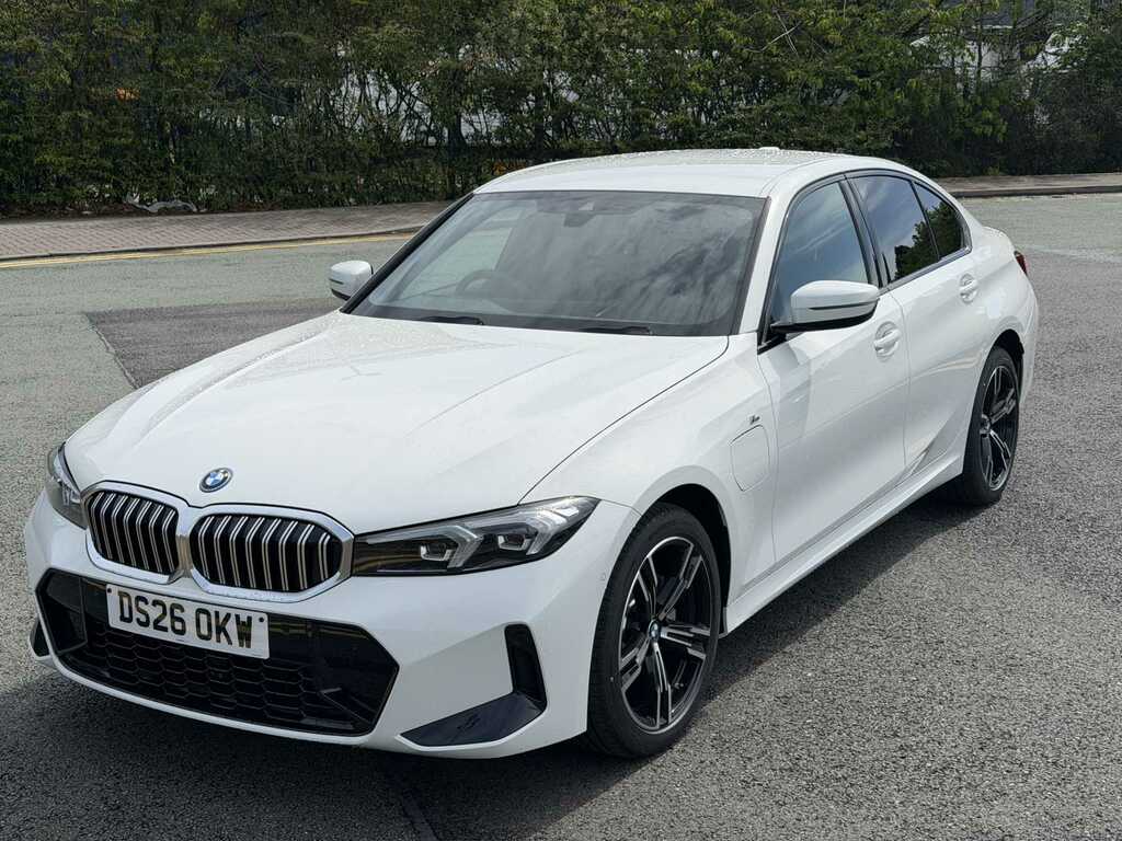 BMW 3 Series 330E 22.3 Kwh M Sport Step DS26OKW White #5