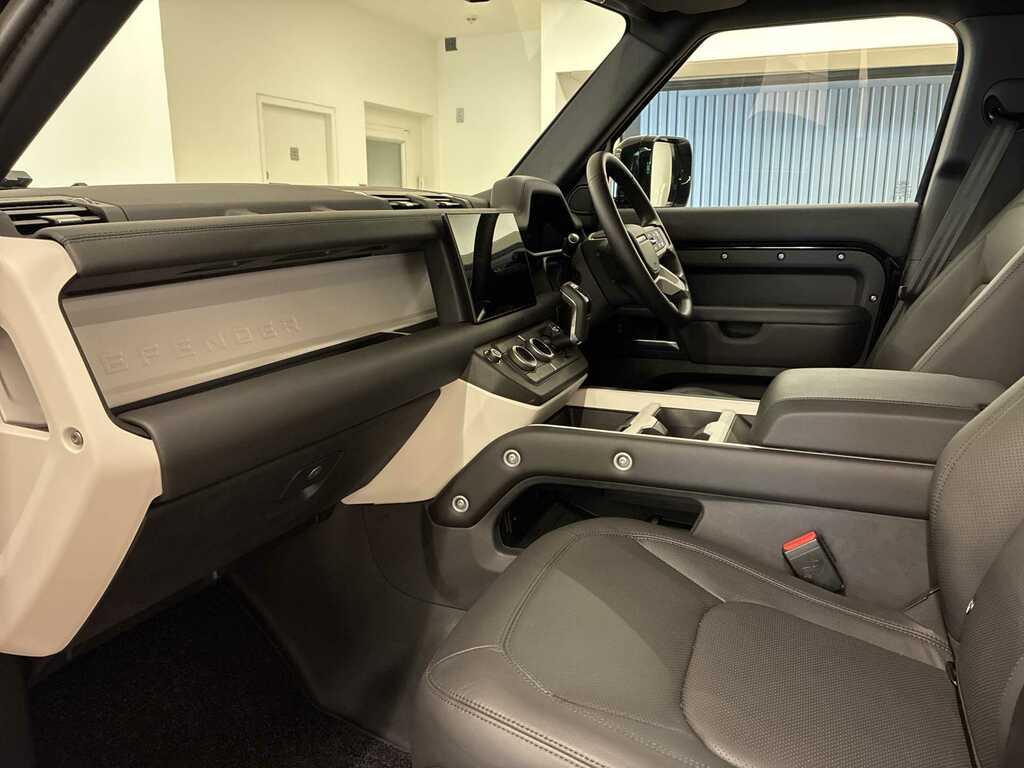 Land Rover Defender 130 3.0 D350 X-dynamic Hse 130 Black #3