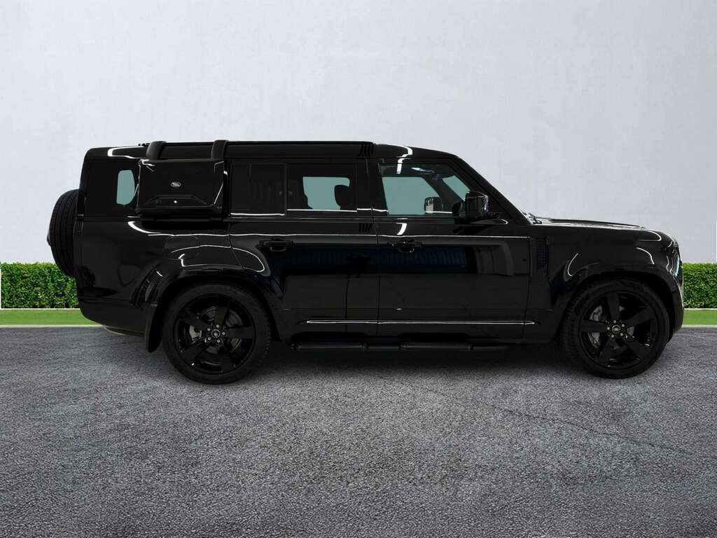 Land Rover Defender 130 3.0 D350 X-dynamic Hse 130 Black #5