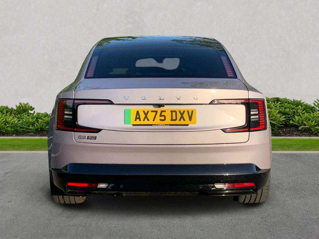 Volvo ES90 245Kw Sm Extended Range Ultra 92Kwh Silver #4