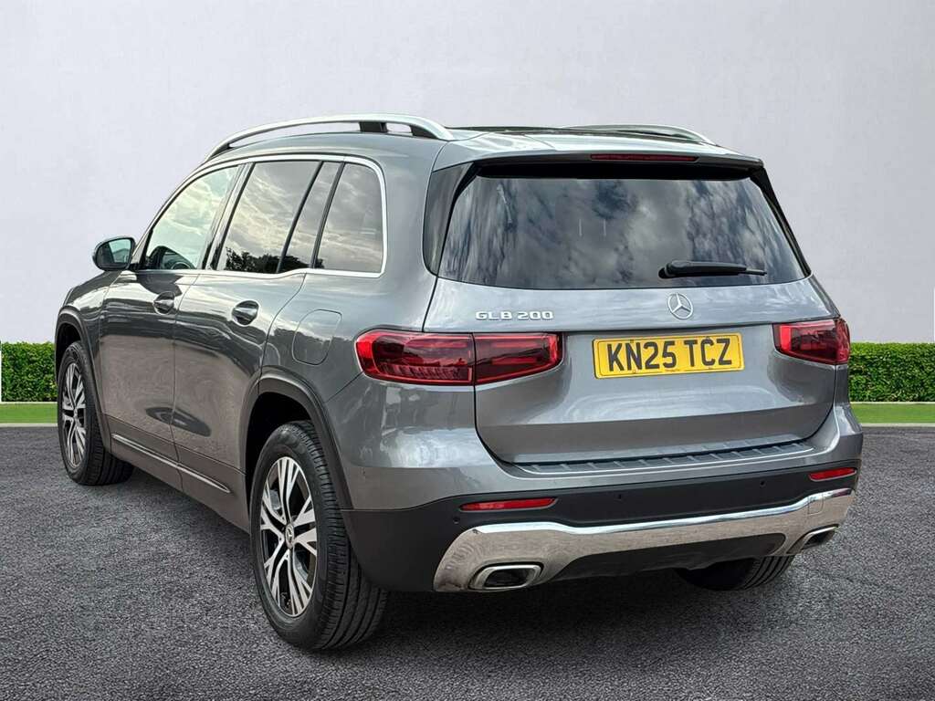 Mercedes-Benz GLB Class Glb 200 Sport Executive 7G-tronic KN25TCZ Grey #2