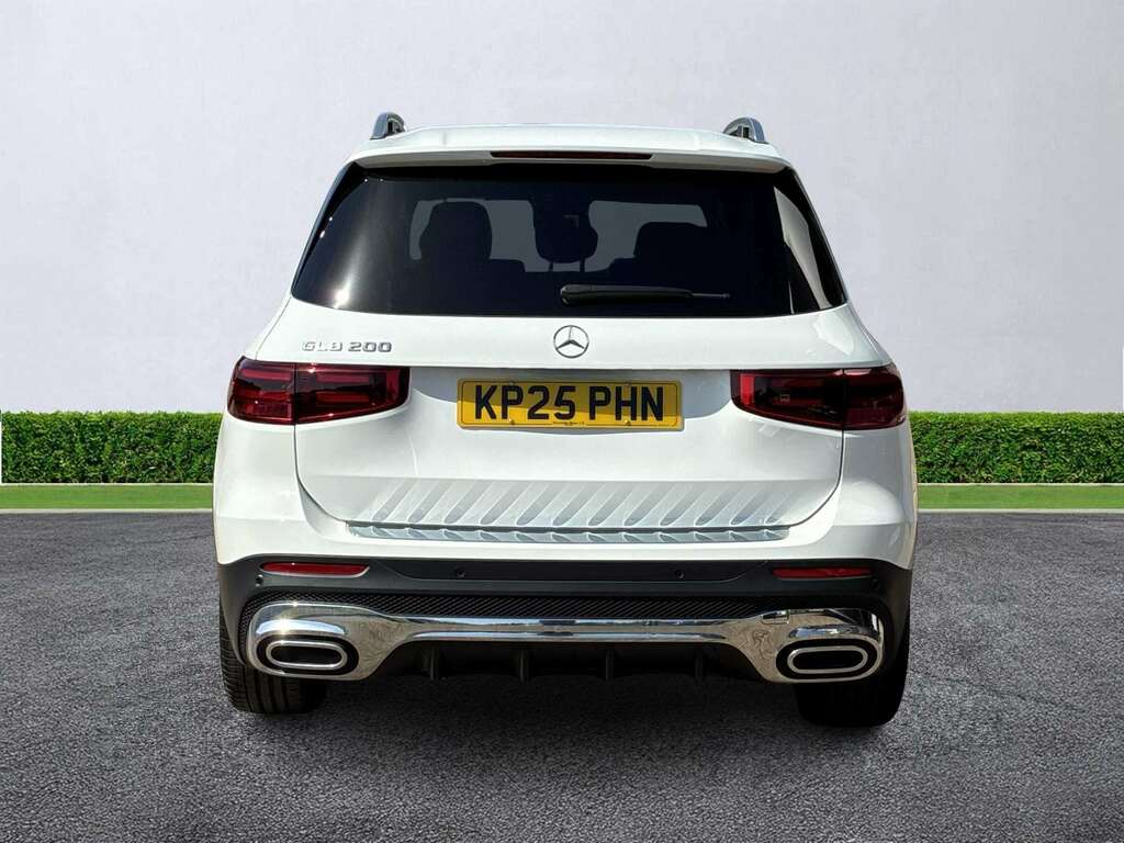 Mercedes-Benz GLB Class Glb 200 Amg Line Executive 7G-tronic KP25PHN White #4