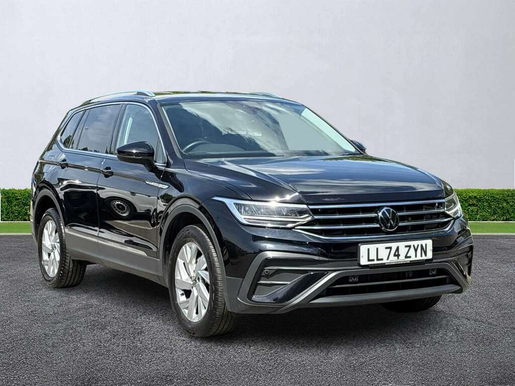 Volkswagen Tiguan Allspace 1.5 Tsi Life Black