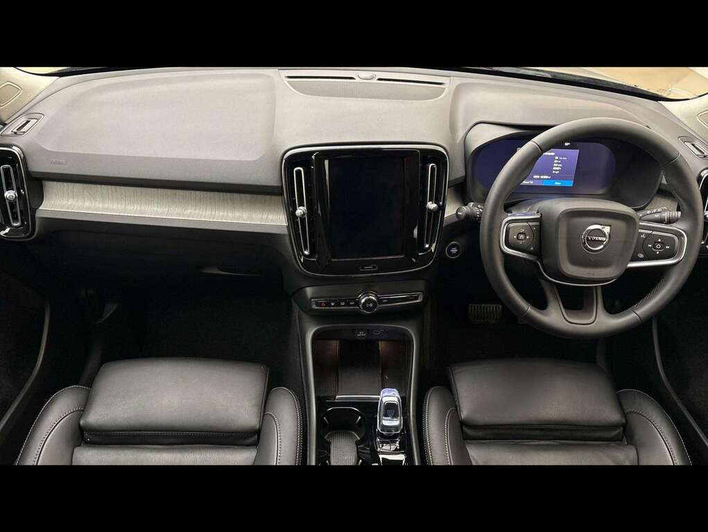 Volvo XC40 2.0 B3p Plus Dark CJ23UVP Black #4