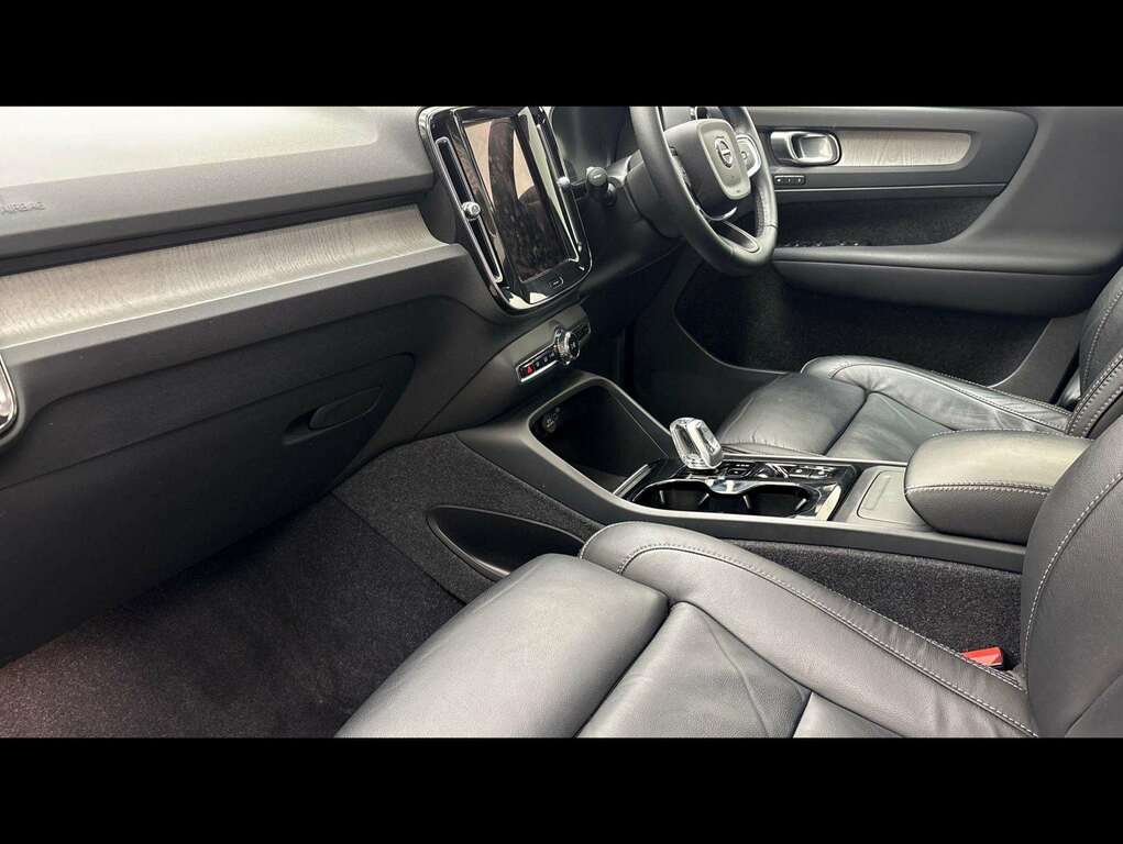Volvo XC40 2.0 B4p Plus Dark Awd CK23LZJ Blue #3