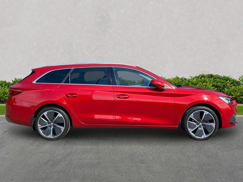 Seat Leon 1.5 Etsi Mhev Xcellence Lux Estate Hybr Red #3