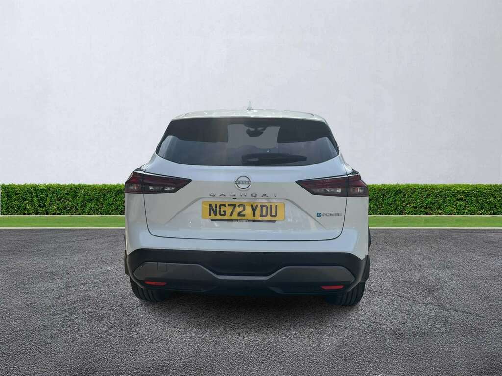 Nissan Qashqai 1.5 E-power N-connecta NG72YDU White #4