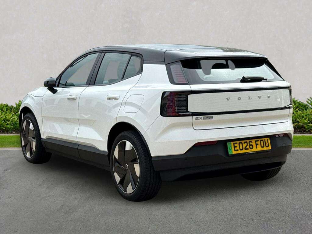 Volvo EX30 200Kw Sm Extended Range Plus 69Kwh EO26FOU White #2