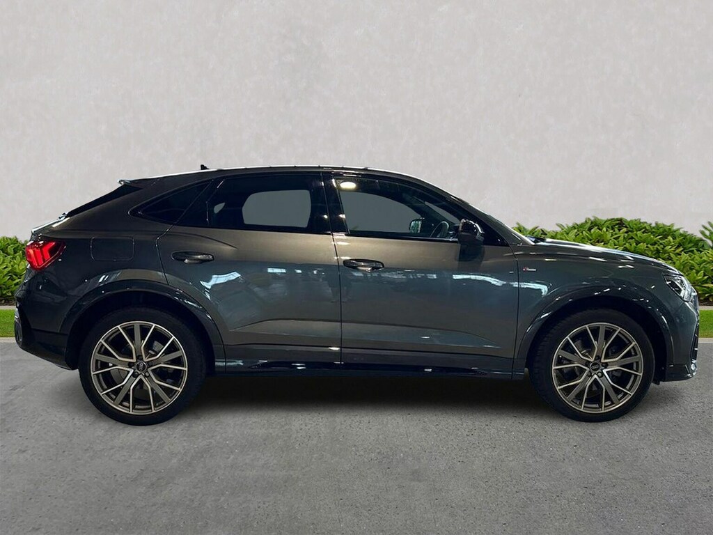 Audi Q3 2.0 Tfsi 40 Black Edition Sportback S T NL25XUU Grey #3