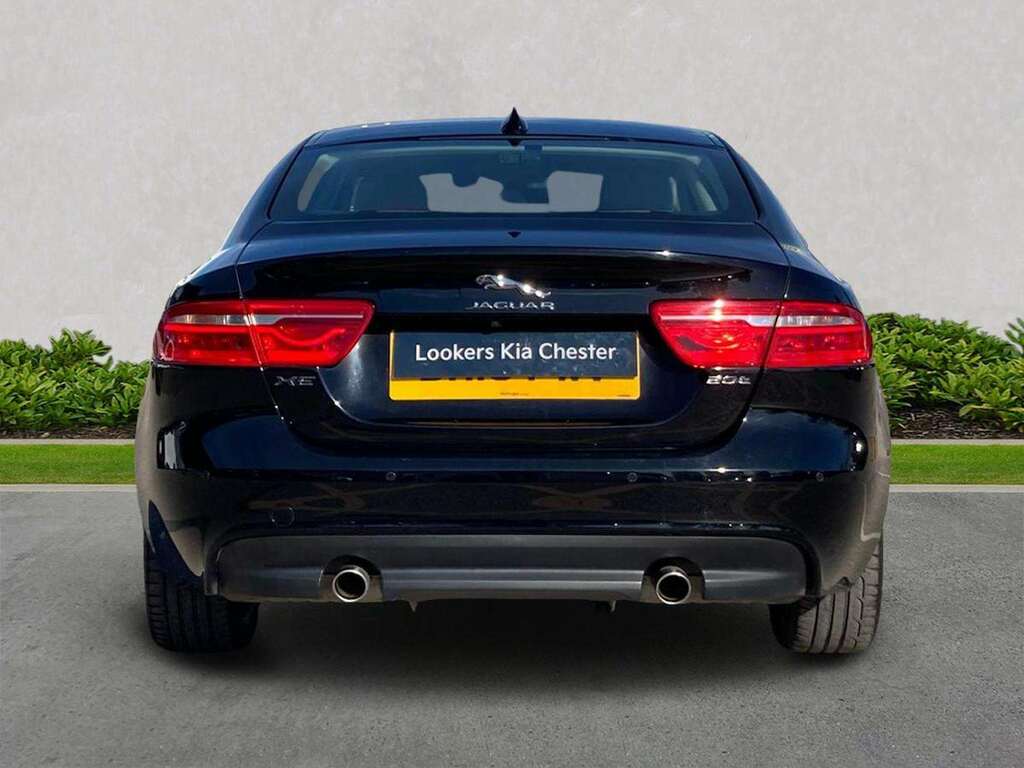 Jaguar XE 2.0 Ingenium Portfolio DH19FWV Black #4