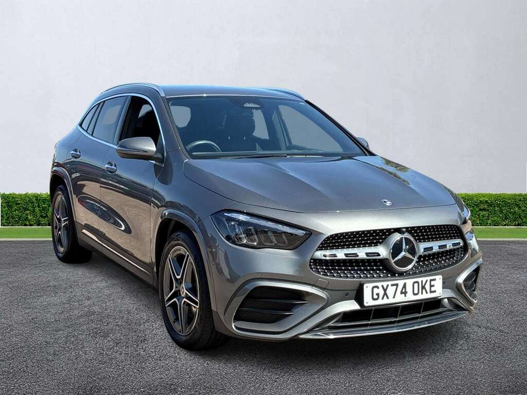Mercedes-Benz GLA Class Gla 200 Amg Line Executive Grey
