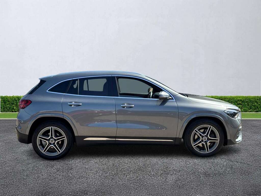 Mercedes-Benz GLA Class Gla 200 Amg Line Executive GX74OKE Grey #3