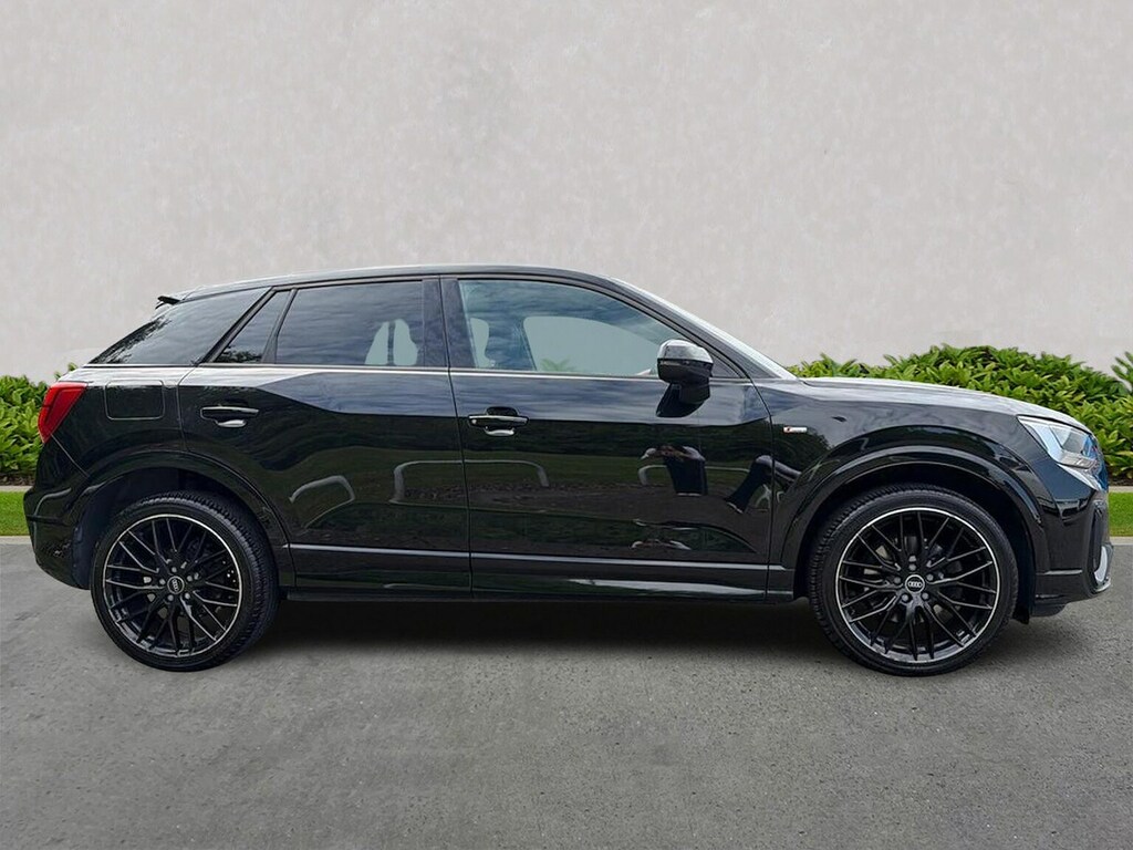 Audi Q2 35 Tfsi Black Edition S Tronic SB21OWR Black #3