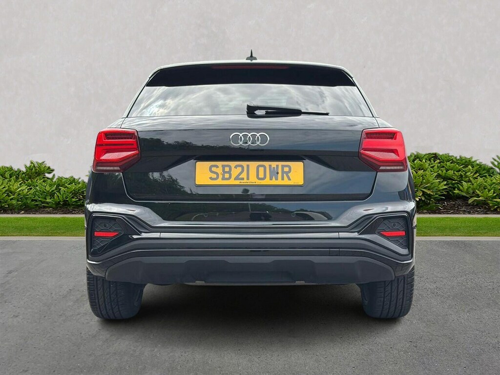 Audi Q2 35 Tfsi Black Edition S Tronic SB21OWR Black #4