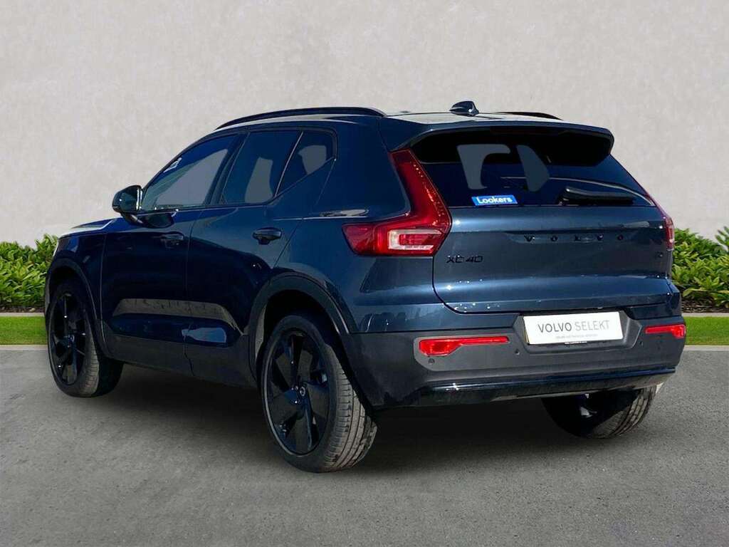 Volvo XC40 2.0 B3p Plus Black Edition SG26MYJ Blue #2