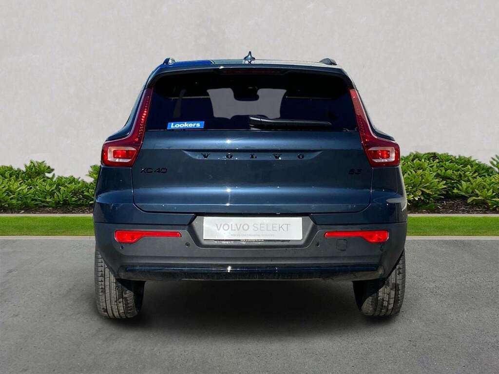 Volvo XC40 2.0 B3p Plus Black Edition SG26MYJ Blue #4