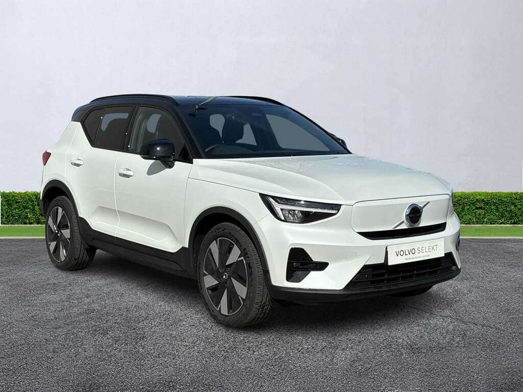 Volvo EX40 185Kw Extended Range Plus 78Kwh White