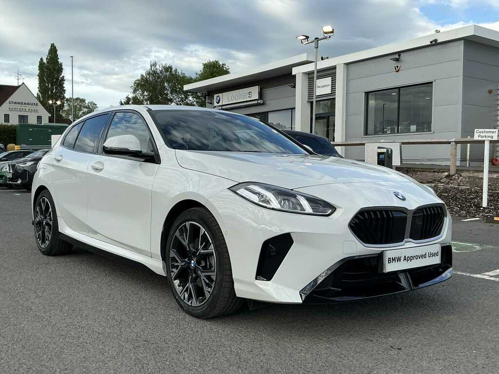 BMW 1 Series 120 M Sport Step White