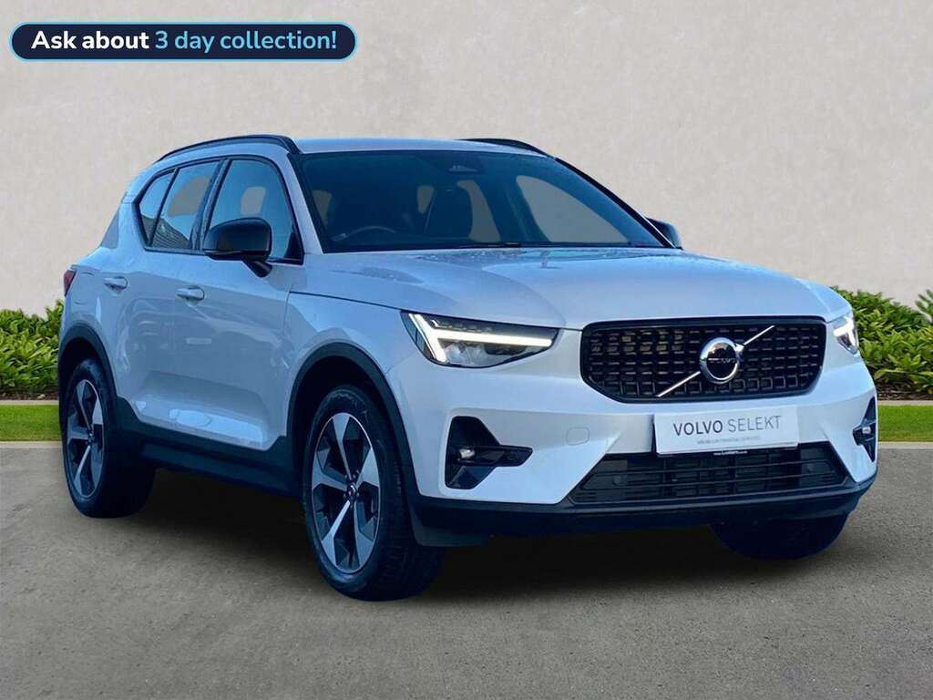 Volvo XC40 2.0 B4p Plus Dark White