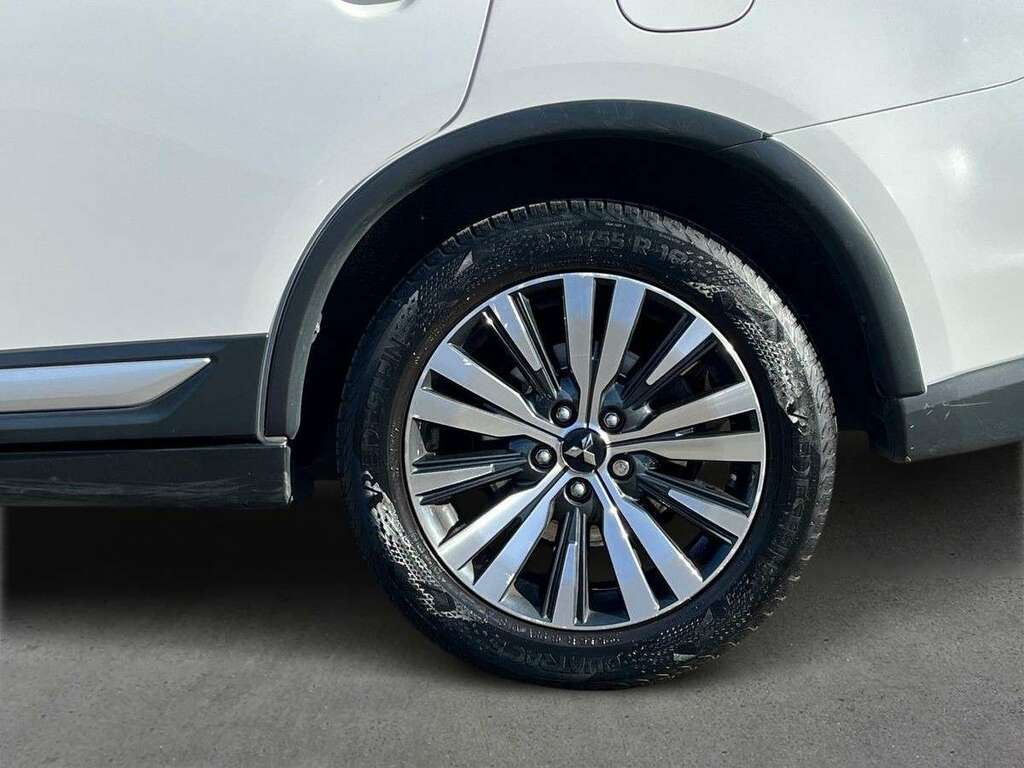 Mitsubishi Outlander 2.0 Mivec Exceed Suv Cvt 4Wd Euro 6 S KX19LJO White #6