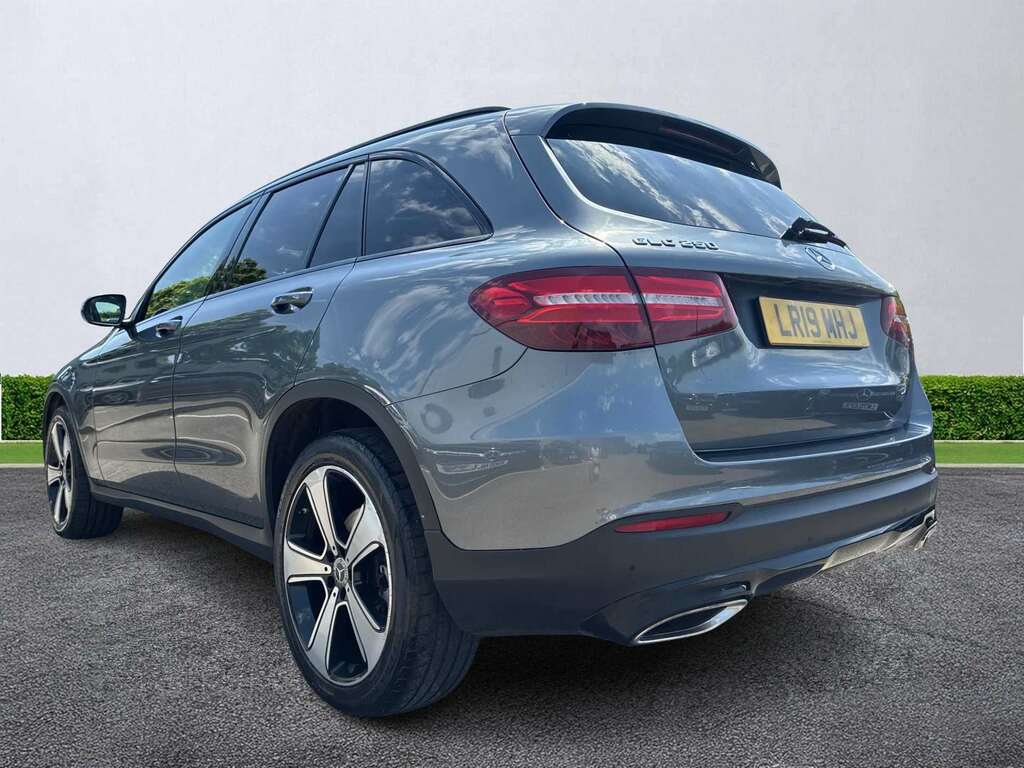 Mercedes-Benz GLC Class Glc 250 4Matic Urban Edition 9G-tronic LR19MHJ Grey #2