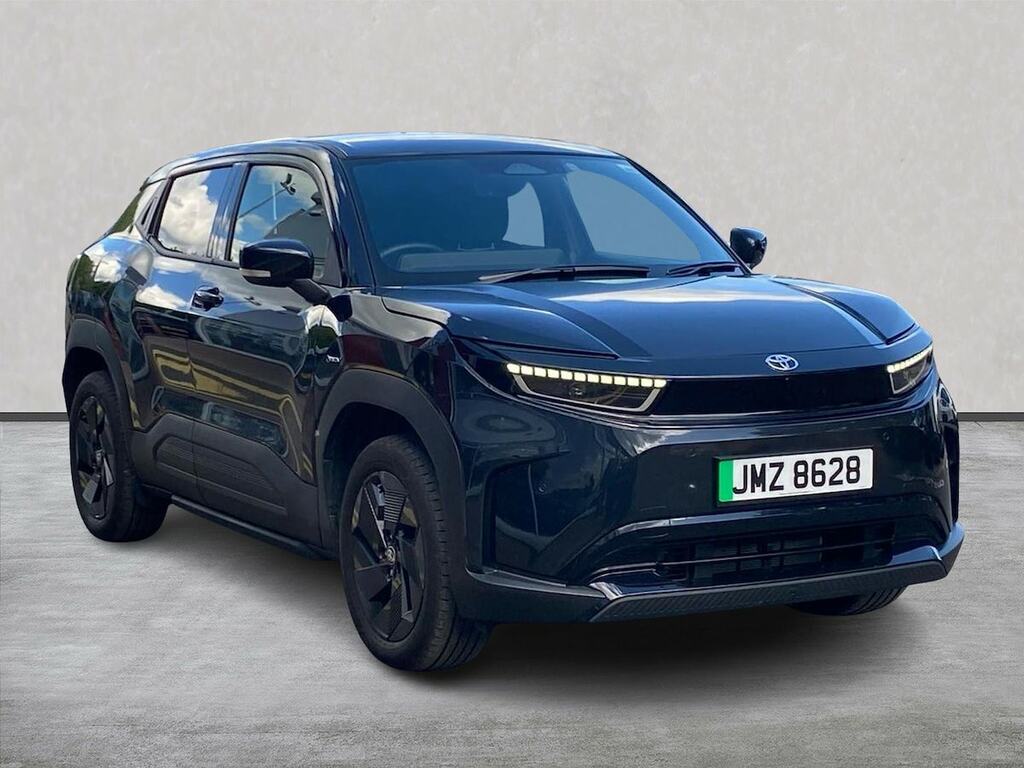 Toyota Urban Cruiser 128Kw Design 61Kwh Black