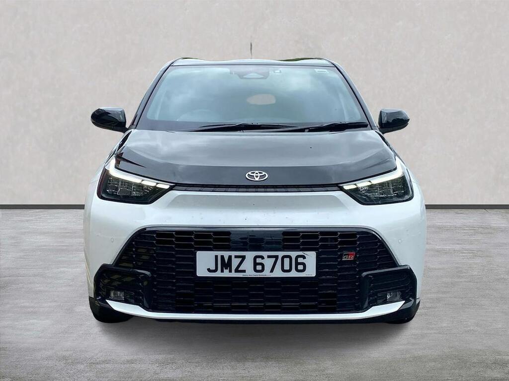 Toyota Aygo X 1.5 Hybrid Gr Sport Cvt JMZ6706 White #5