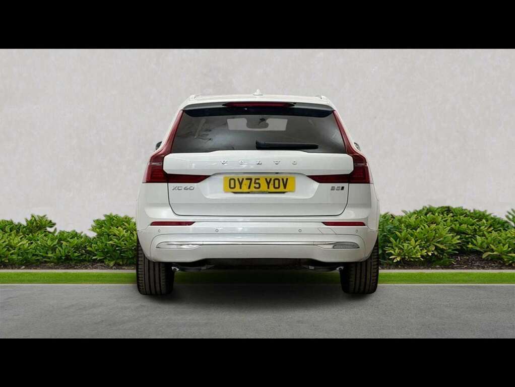Volvo XC60 2.0 B5p Ultra Dark Awd Geartronic OY75YOV White #4
