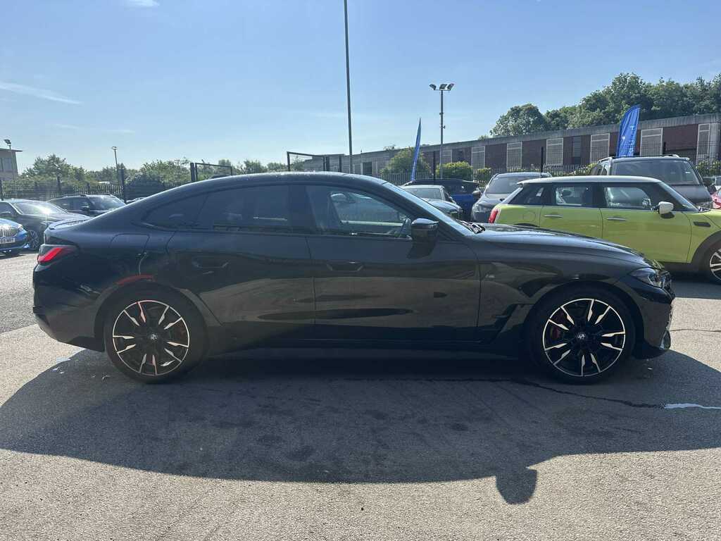 BMW 4 Series M440i Xdrive Mht Step Black #3