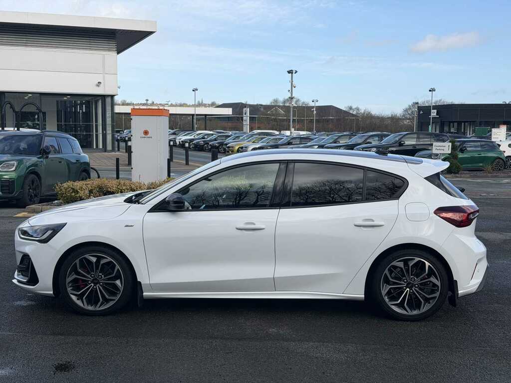 Ford Focus 1.5 Ecoblue St-line Vignale CN72RHY White #5