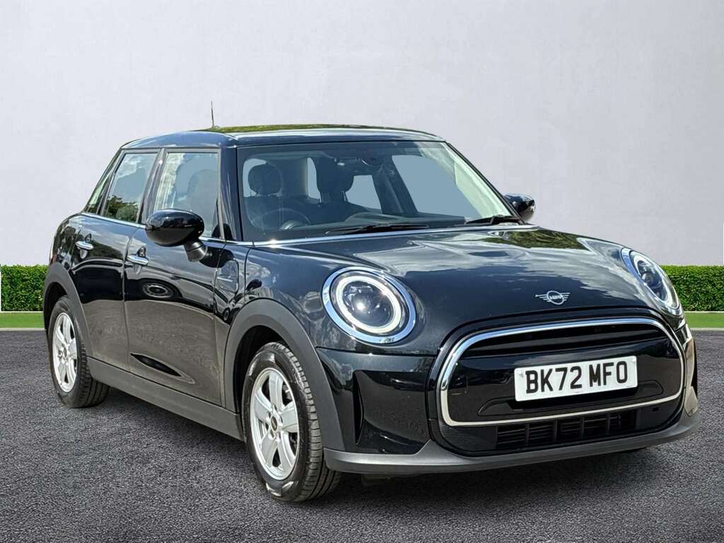 Mini Hatch 1.5 Cooper Classic Black