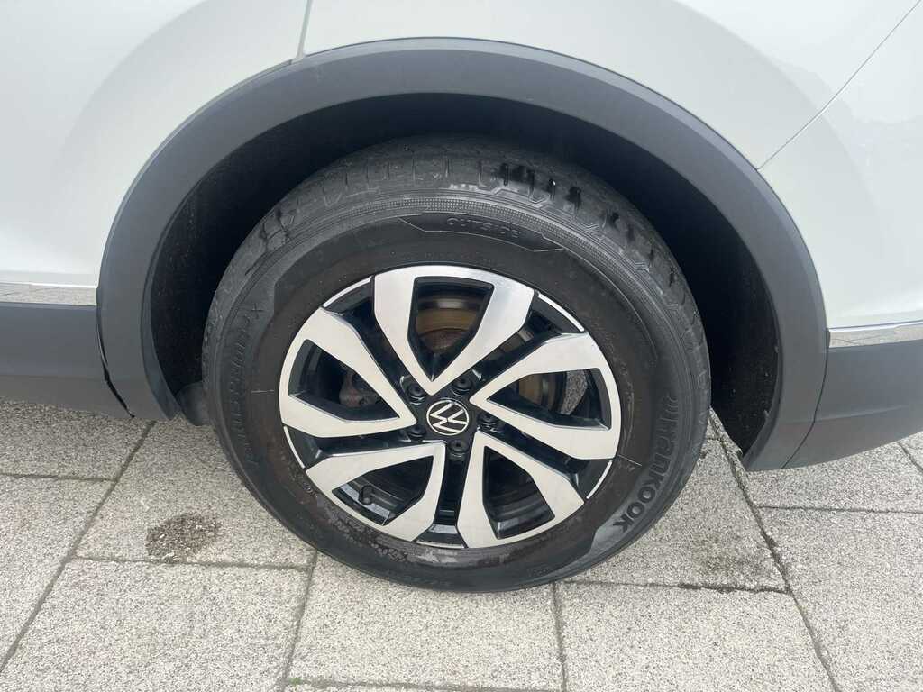 Volkswagen Tiguan 1.5 Tsi 150 Active Dsg DU22EYF White #6