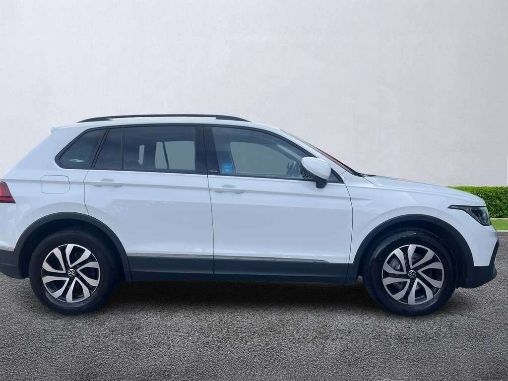 Volkswagen Tiguan 1.5 Tsi 150 Active Dsg DU22EYF White #3