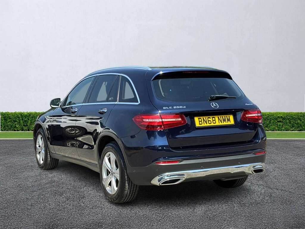 Mercedes-Benz GLC Class Glc 250D 4Matic Sport Premium 9G-tronic BN68NMM Blue #2