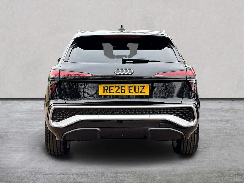 Audi Q3 1.5 Tfsi S Line S Tronic Soundvision Pack RE26EUZ Black #4