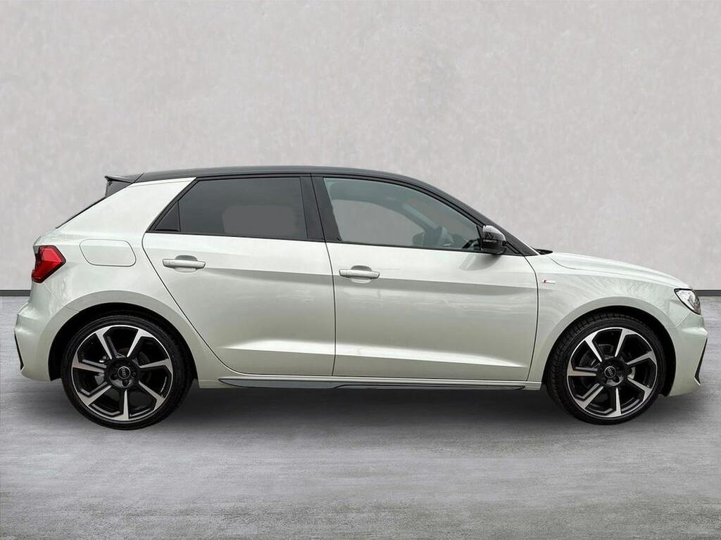 Audi A1 1.0 Tfsi 30 Black Edition Sportback Man RE26GHG Silver #3