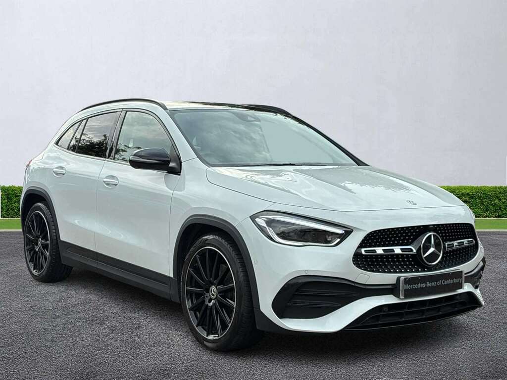 Mercedes-Benz GLA Class Gla 200 Amg Line Premium Plus Night Ed White