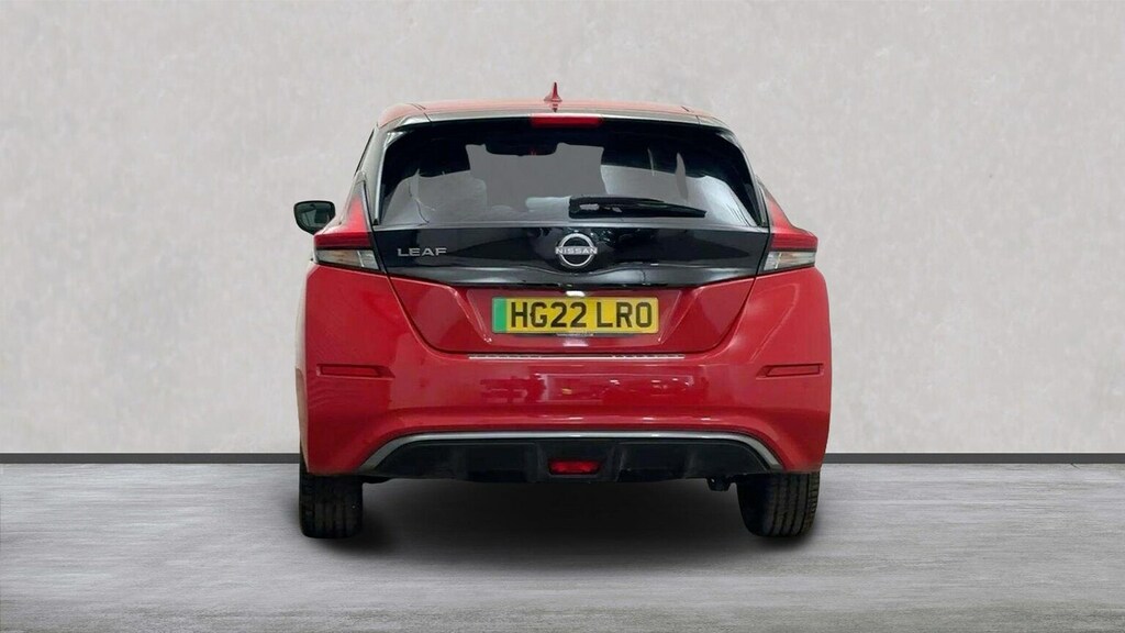 Nissan Leaf 39Kwh N-connecta Hatchback 150 HG22LRO Red #4