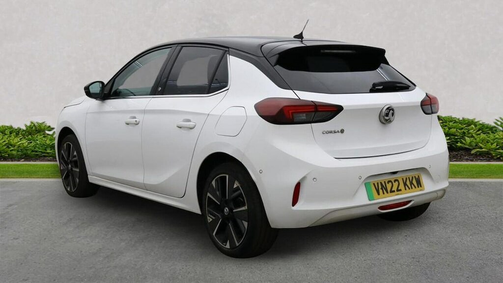 Vauxhall Corsa-e 100Kw Elite Premium 50Kwh 7.4Kwch VN22KKW White #2