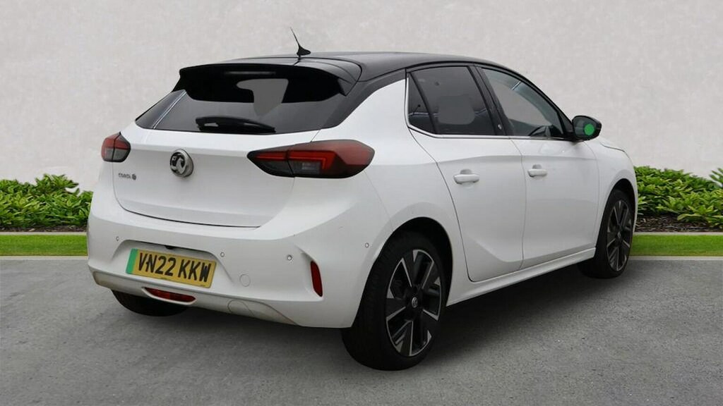 Vauxhall Corsa-e 100Kw Elite Premium 50Kwh 7.4Kwch VN22KKW White #3