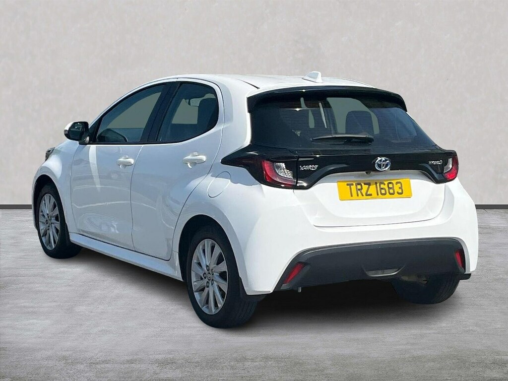 Toyota Yaris 1.5 Vvt-h Icon Hatchback Hybrid E-cvt E TRZ1683 White #2