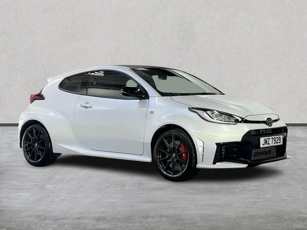 Toyota Yaris 1.6T Awd White