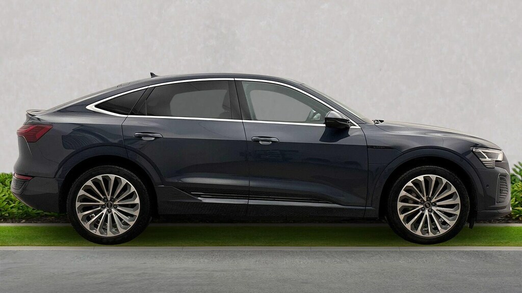 Audi Q8 e tron 55 S Line Sportback Quattro 114K Blue #3