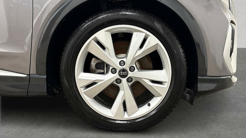 Audi Q4 E Tron 40 S Line Suv 82Kwh 204 Ps NA73XON Grey #6