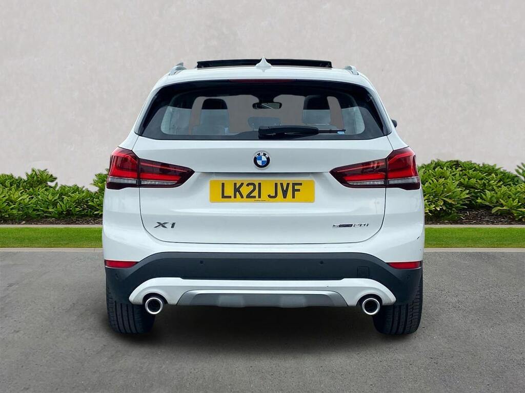 BMW X1 Sdrive 20I Xline Step LK21JVF White #4